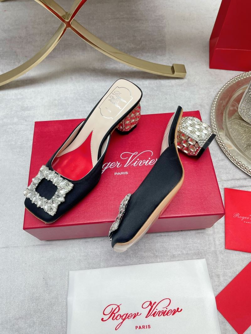 Roger Vivier flat shoes